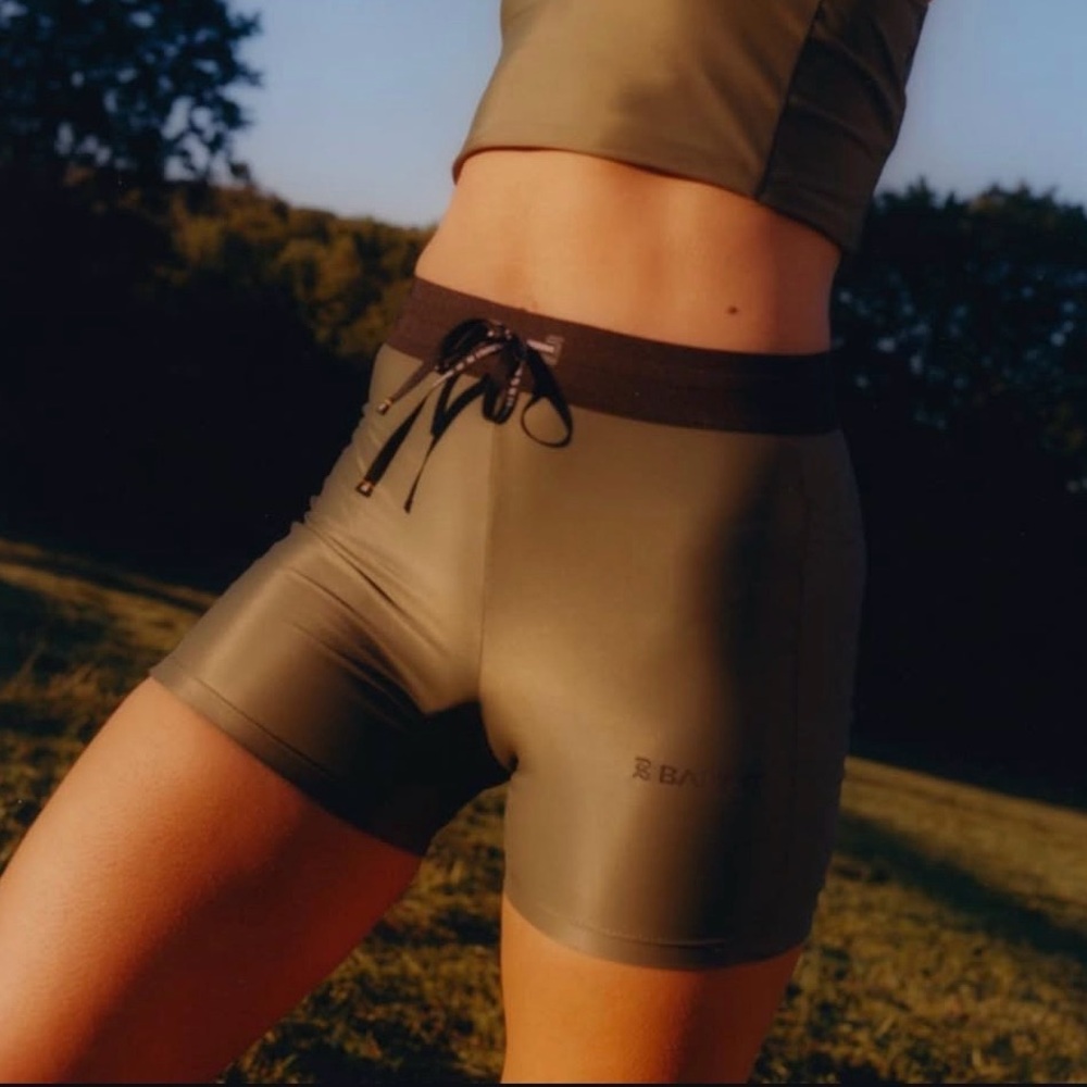 Bandit Running - Superbeam compression shorts 5” in Olive